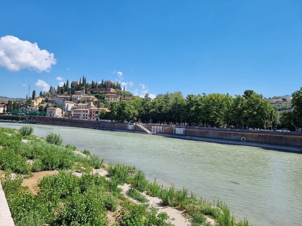 Verona in "Bella Italia"