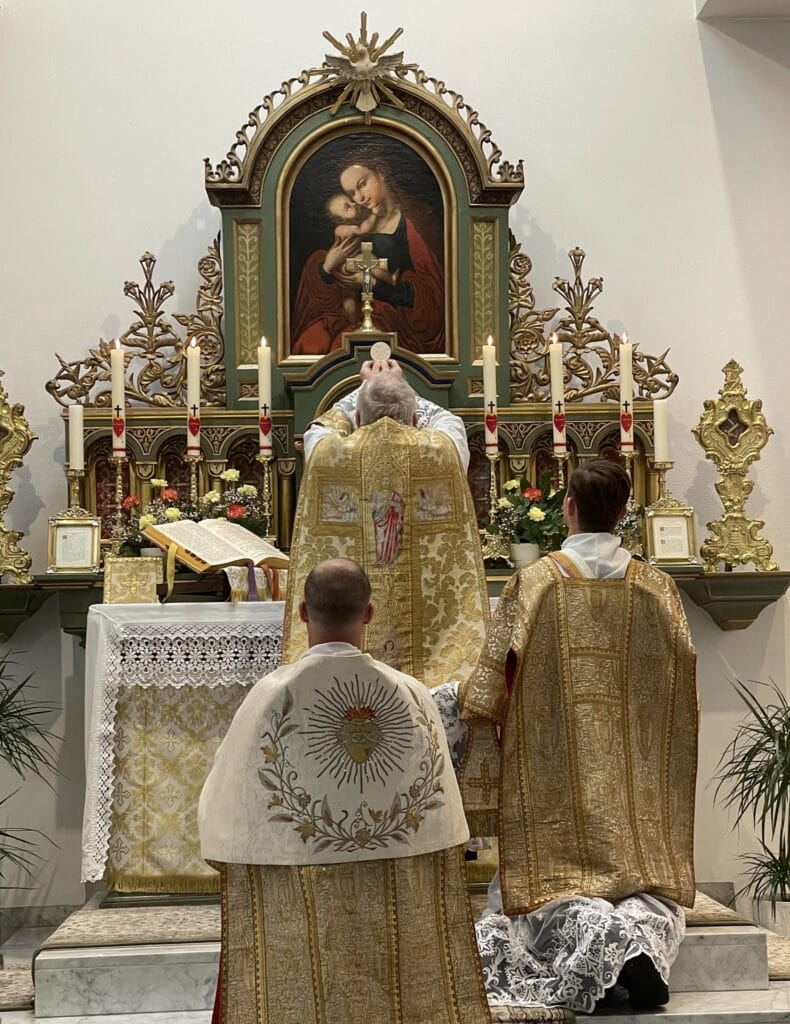 Levitiertes Hochamt in der Kapelle Maria Hilf, Innsbruck