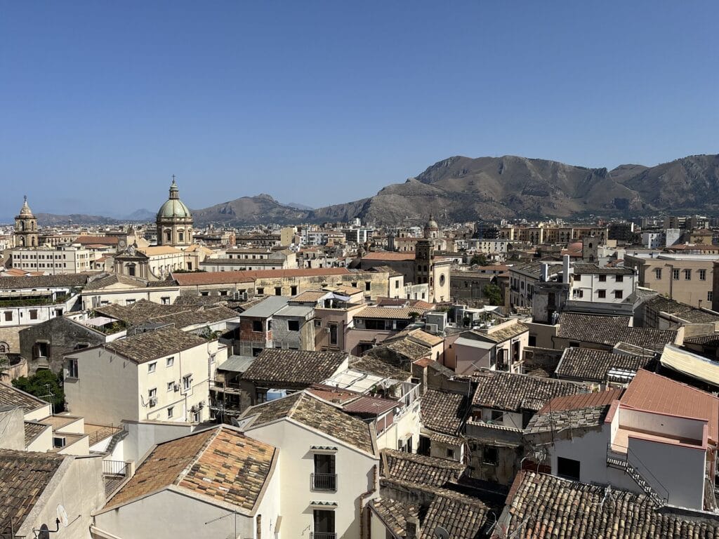 Ausblick von der Kuppel der Chiesa del Santissimo Salvatore in Palermo